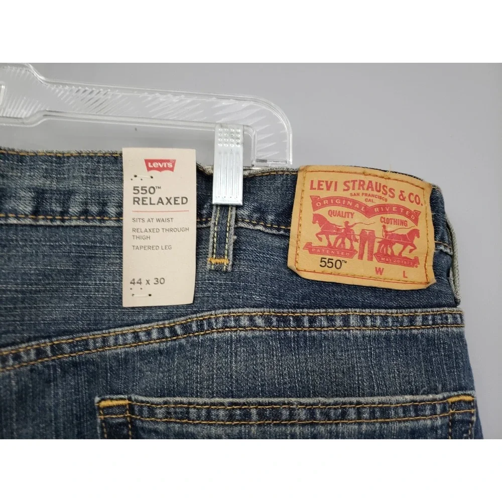 NEW Levis 550 Relaxed Mens Loose Fit Jeans 44X30  W44L30 MEDIUM WASH